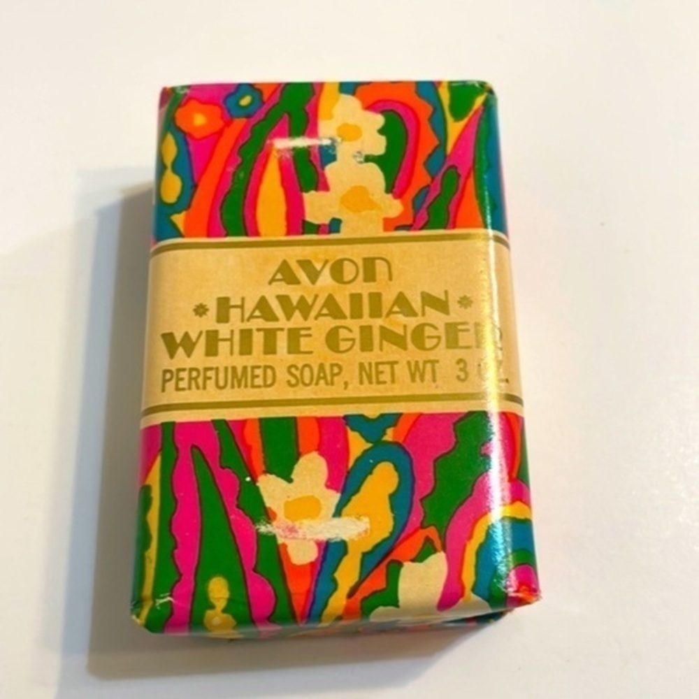 Vintage Avon Hawaiian white ginger perfumed  3oz New old stock hand body soap